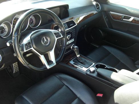 Used 2014 Mercedes-Benz C 250 Sport image 7