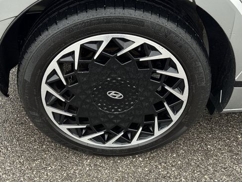 Used 2024 Hyundai Ioniq 5 Limited image 34