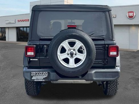 Used 2021 Jeep Wrangler Unlimited Sport AWD/4WD image 6