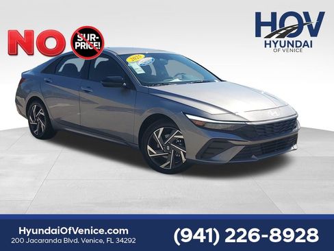 Certified 2025 Hyundai Elantra Sport FWD image 1