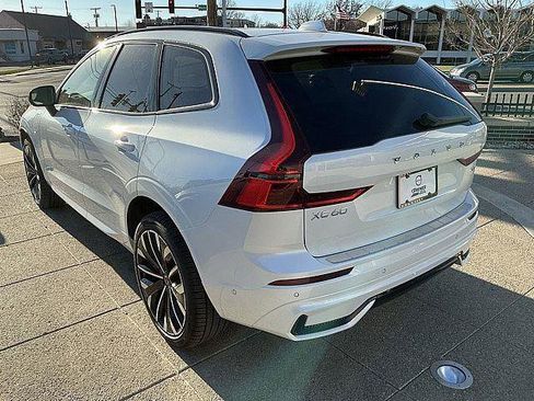 New 2026 Volvo XC60 T8 Ultra w/ Protection Package Premier AWD/4WD image 10