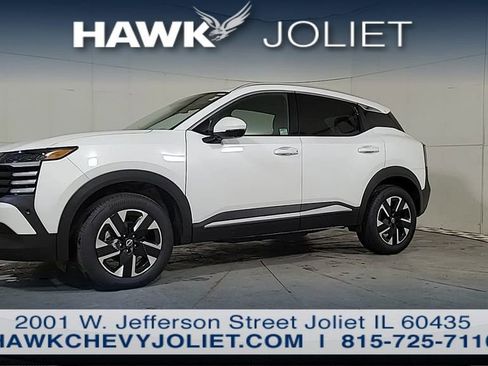 Used 2025 Nissan Kicks SR w/ Interior Electronics Package image 4