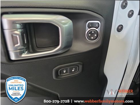 New 2026 Jeep Gladiator Sport AWD/4WD image 11