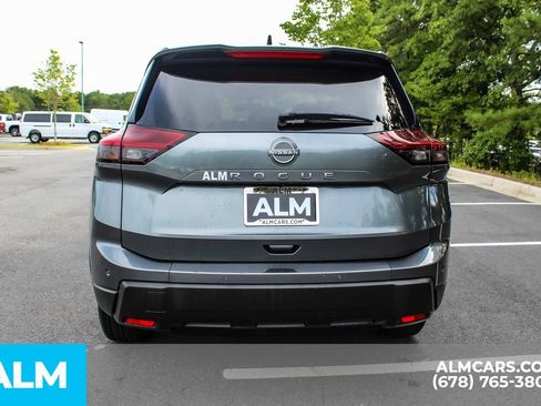 Used 2024 Nissan Rogue S FWD image 10