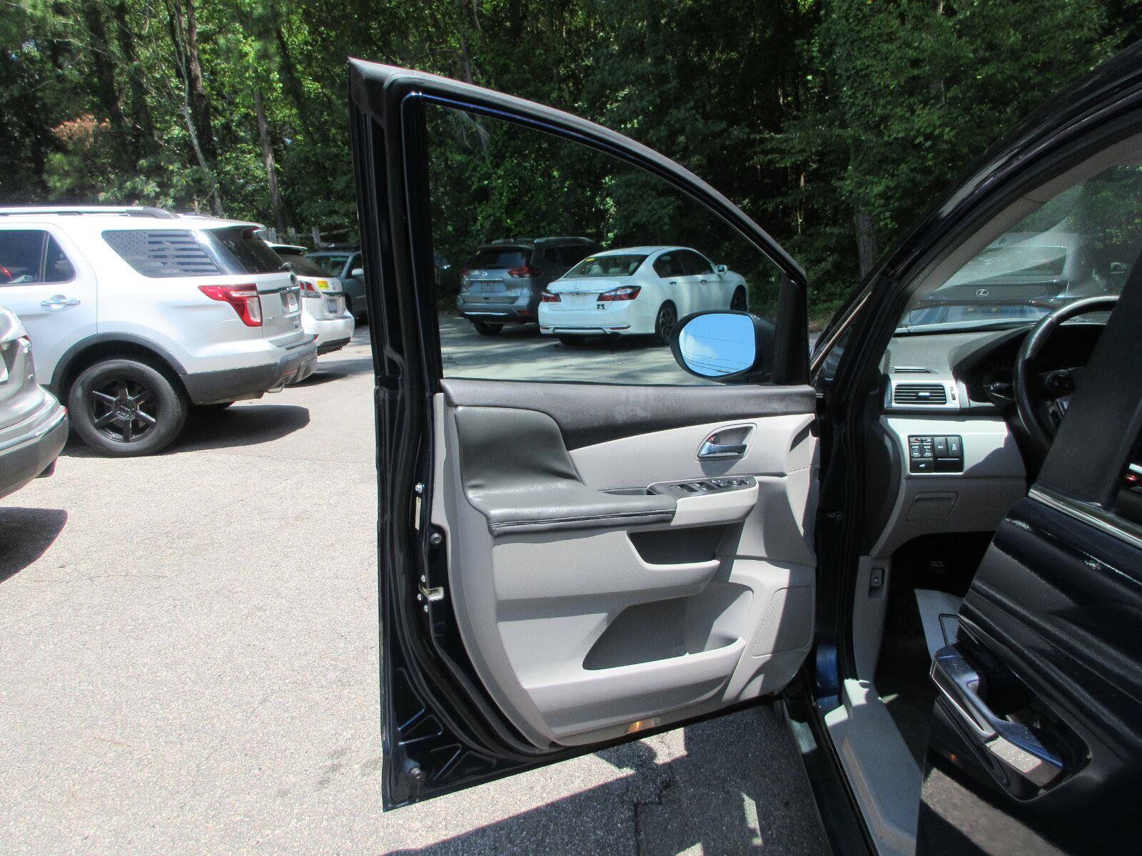 Used 2015 Honda Odyssey EX-L image 12