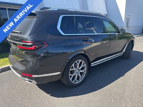 Used 2026 BMW X7 xDrive40i w/ Premium Package AWD/4WD image 2