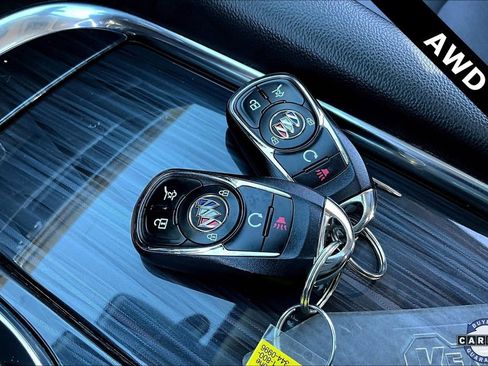 Used 2021 Buick Enclave Premium image 35