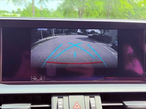 Certified 2021 Lexus ES 350 w/ Premium Package FWD image 23