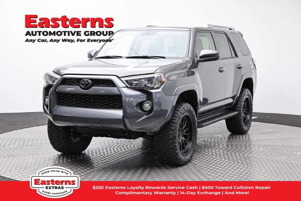 Used 2017 Toyota 4Runner SR5 AWD/4WD image 1