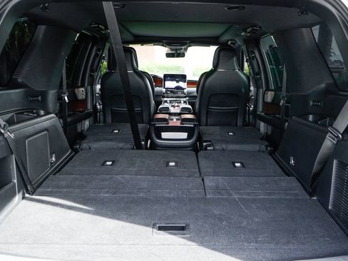 Used 2020 Lincoln Navigator Reserve w/ Equipment Group 208A Reserve image 10