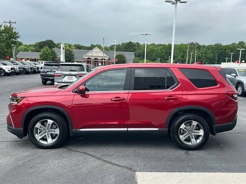 Used 2025 Honda Pilot EX-L image 6