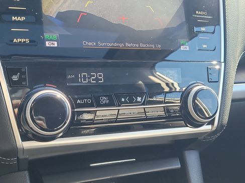 Used 2019 Subaru Outback 2.5i Limited w/ Popular Package #2 image 27