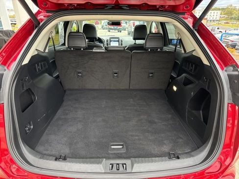 Used 2024 Ford Edge SEL w/ Convenience Package image 15