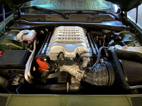 Used 2019 Dodge Challenger SRT Hellcat w/ Laguna Leather Package image 30