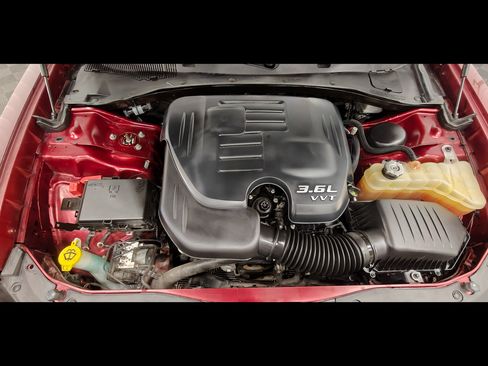 Used 2021 Dodge Charger SXT w/ Leather Interior Group RWD image 45