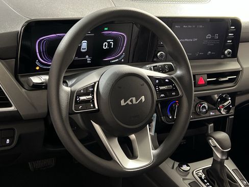 New 2026 Kia Seltos LX image 14