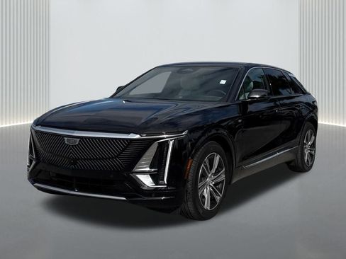 Used 2024 Cadillac Lyriq Luxury image 1