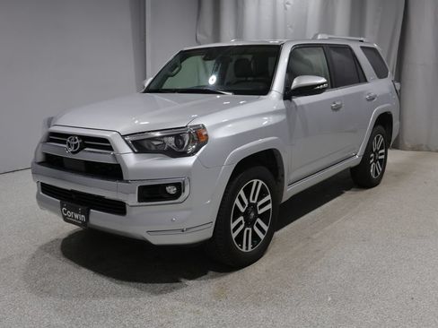Used 2022 Toyota 4Runner Limited AWD/4WD image 7