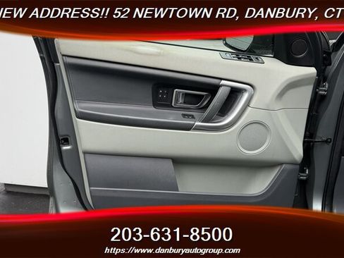 Used 2017 Land Rover Discovery Sport HSE Luxury AWD/4WD image 12