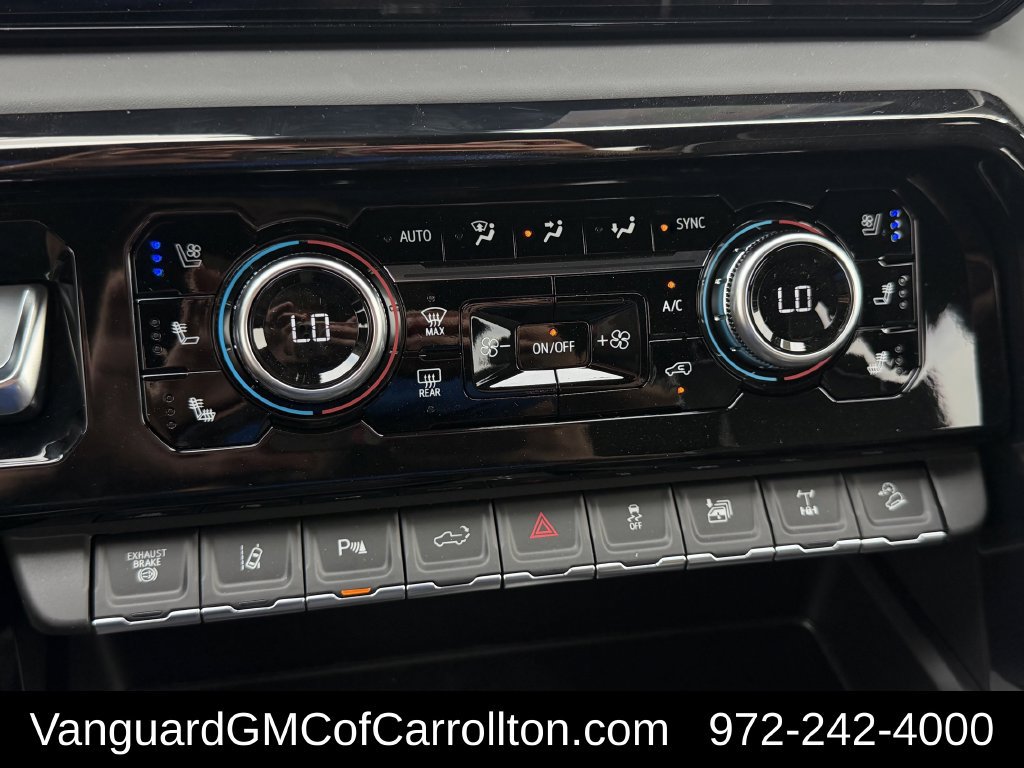 New 2026 GMC Sierra 2500 AT4X AWD/4WD image 16