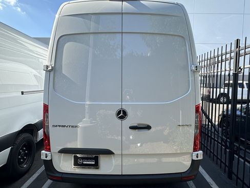 New 2025 Mercedes-Benz Sprinter 2500 image 7