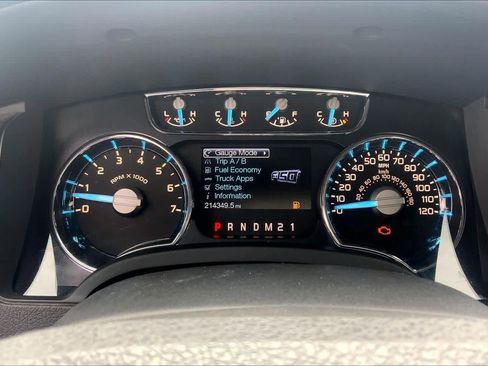 Used 2012 Ford F150 Lariat w/ Lariat Chrome Pkg image 25