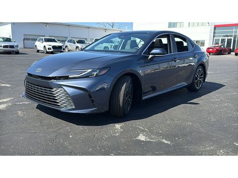 New 2026 Toyota Camry XLE image 3