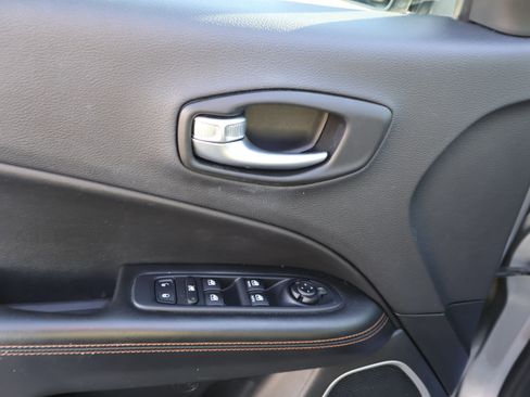 Used 2021 Jeep Compass Limited image 25