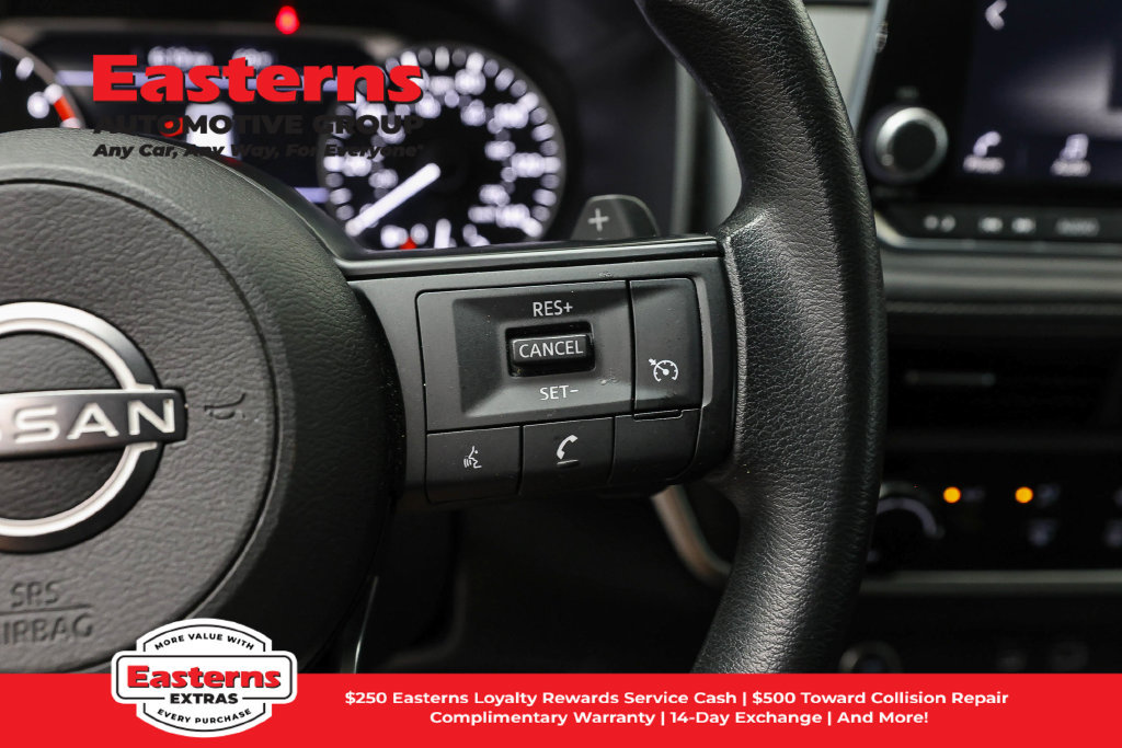Used 2023 Nissan Rogue S AWD/4WD image 17
