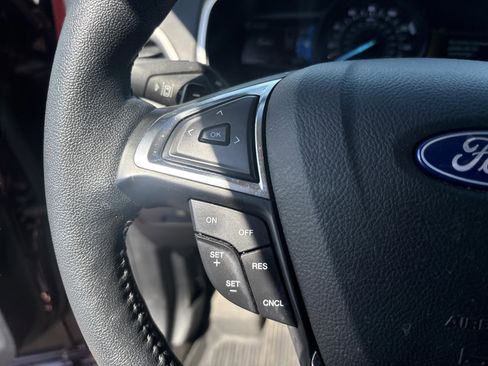 Used 2020 Ford Edge SEL w/ Convenience Package AWD/4WD image 10