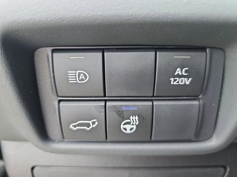 Used 2025 Toyota Highlander Limited image 27