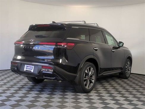 Certified 2025 INFINITI QX60 Luxe w/ Cargo Package image 4