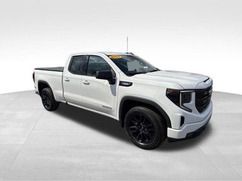 Used 2025 GMC Sierra 1500 Elevation AWD/4WD image 3