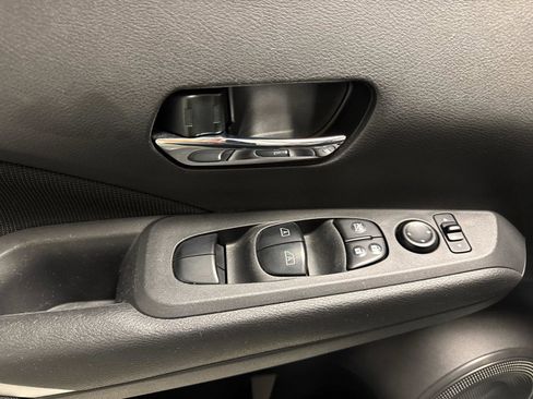 Used 2021 Nissan Kicks SV FWD image 10