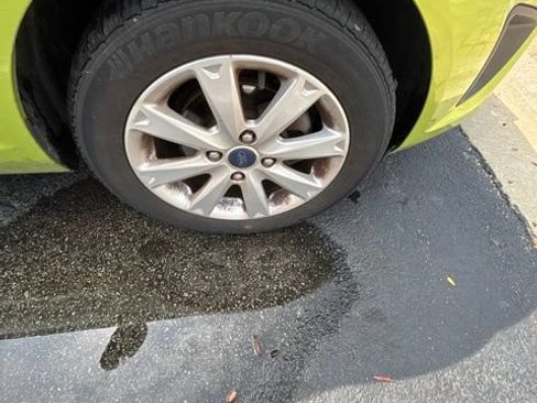 Used 2013 Ford Fiesta SE FWD image 8