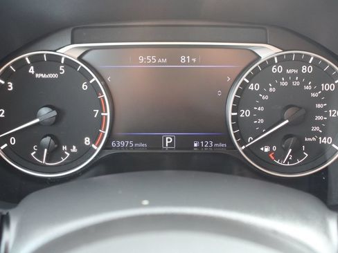 Used 2024 Nissan Altima 2.5 SV FWD image 17