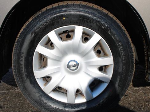 Used 2014 Nissan Quest S image 49