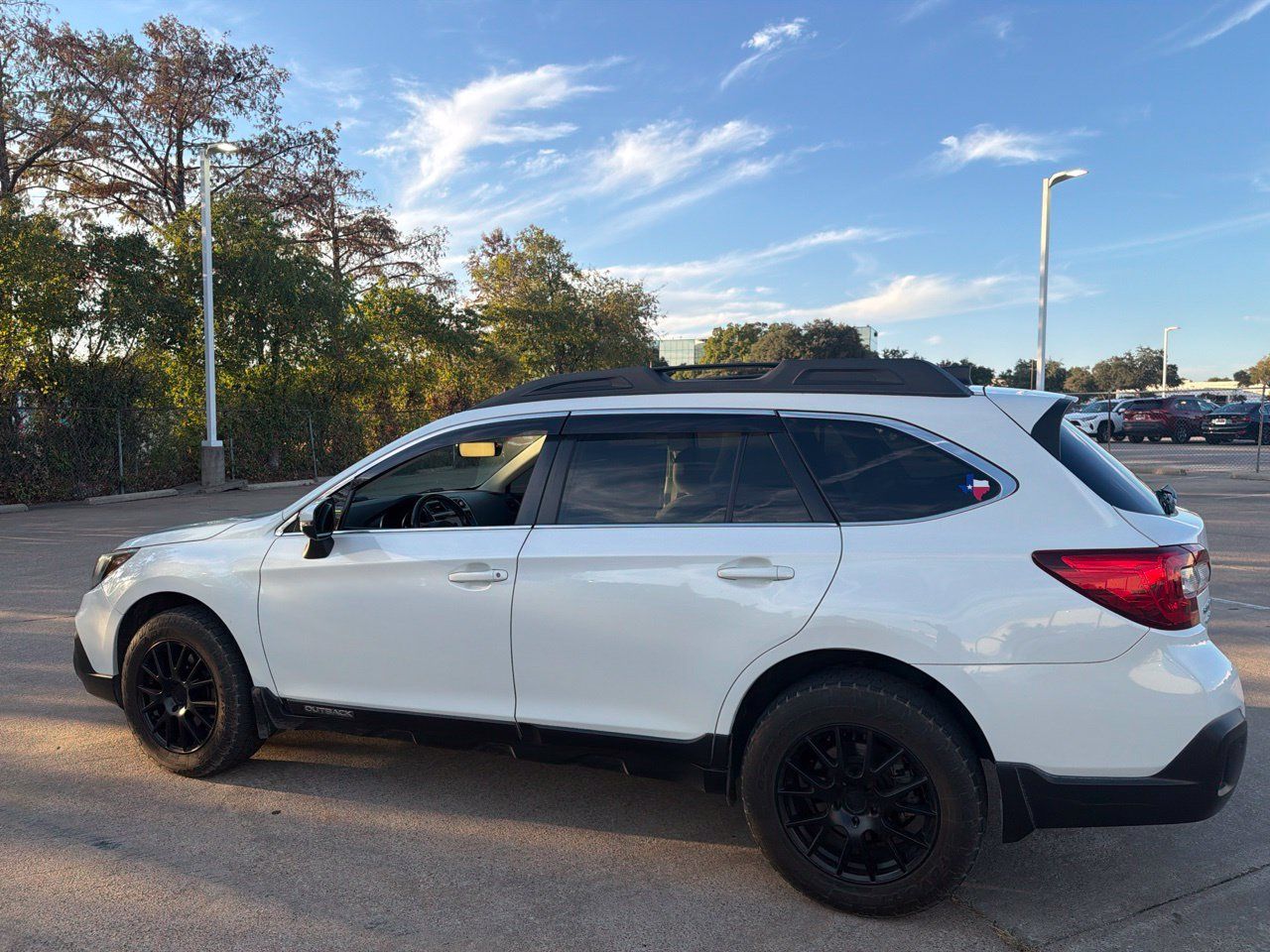 Used 2018 Subaru Outback 2.5i Limited AWD/4WD image 8