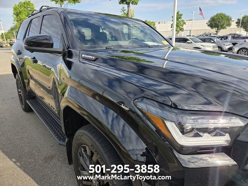 Used 2026 Toyota 4Runner Platinum AWD/4WD image 4