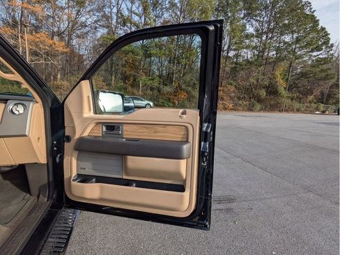 Used 2011 Ford F150 Lariat w/ Lariat Plus Pkg image 29