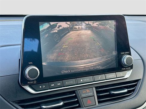 Used 2022 Nissan Altima 2.5 SV image 13