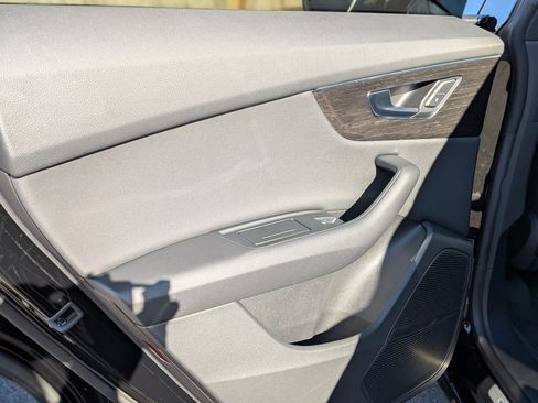 Used 2019 Audi Q8 Premium Plus image 27