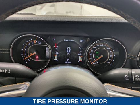 Used 2023 Jeep Gladiator Overland image 25