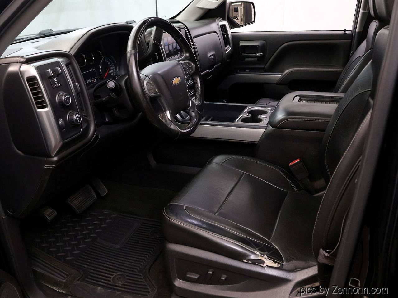 Used 2017 Chevrolet Silverado 1500 LTZ Z71 w/ LTZ Plus Package AWD/4WD image 12