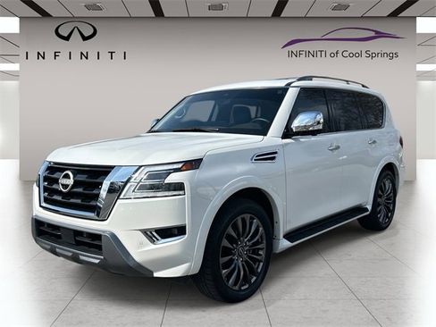Used 2024 Nissan Armada Platinum w/ Captain's Chairs Package image 3