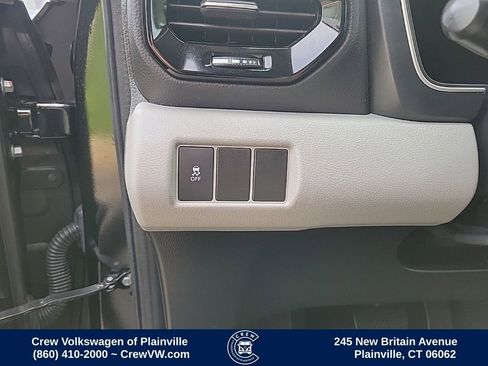 Used 2023 Honda Pilot LX image 39