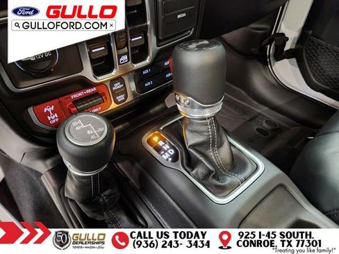 Used 2025 Jeep Wrangler Unlimited Rubicon image 29