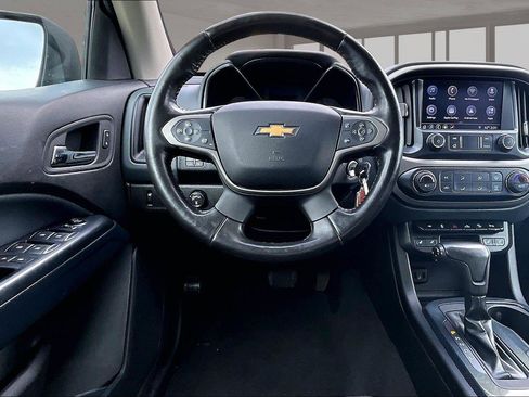 Used 2019 Chevrolet Colorado Z71 AWD/4WD image 6