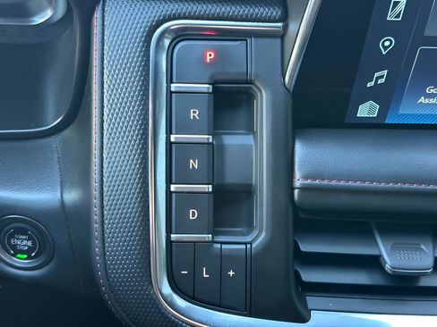 Used 2023 Chevrolet Suburban RST image 22