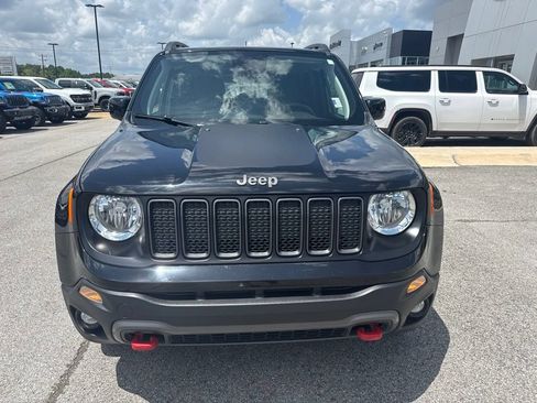 Used 2022 Jeep Renegade Trailhawk w/ Trailer Tow Group AWD/4WD image 3